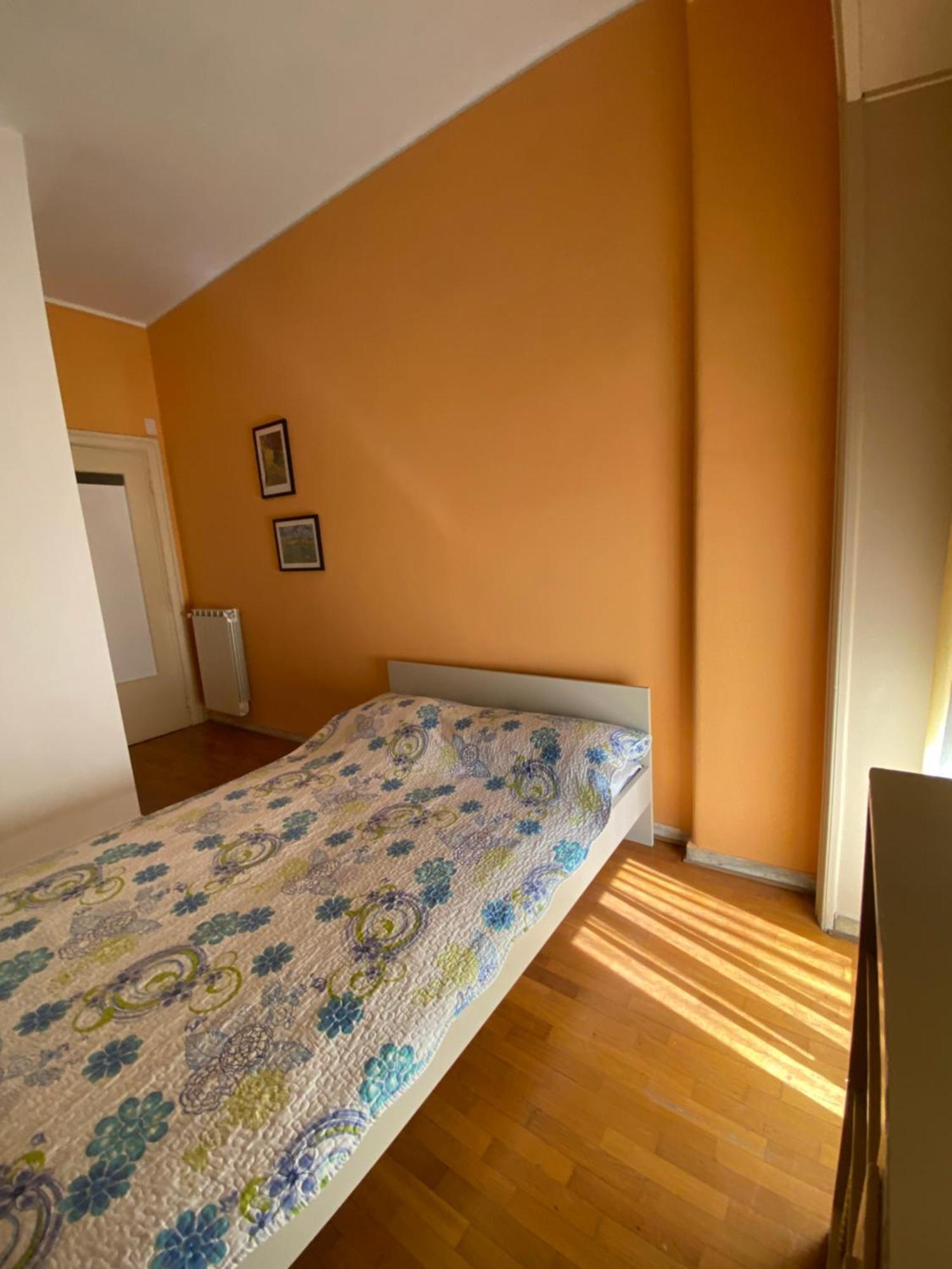 Joyful Apartment Rom
